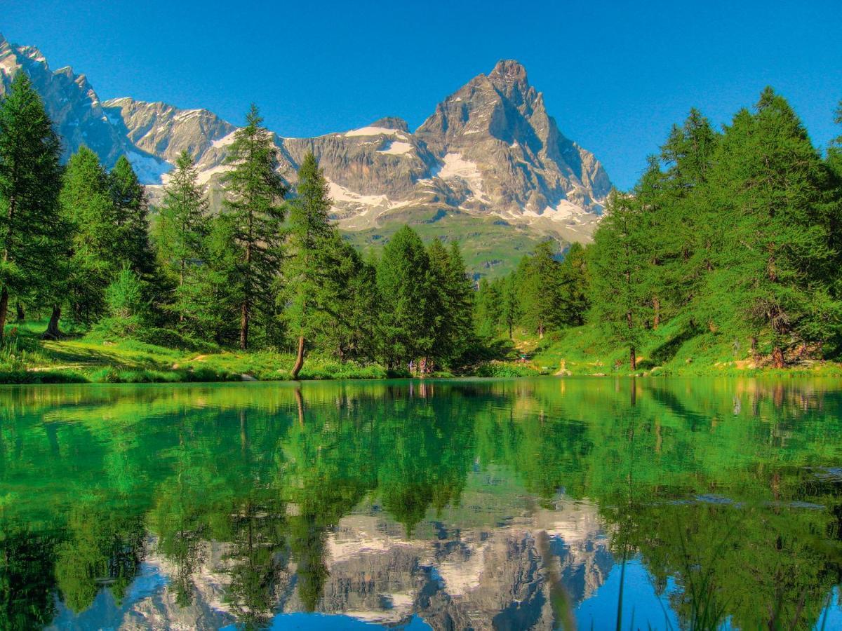 Hotel Breithorn بيريوِل تْشيرفينيا المظهر الخارجي الصورة